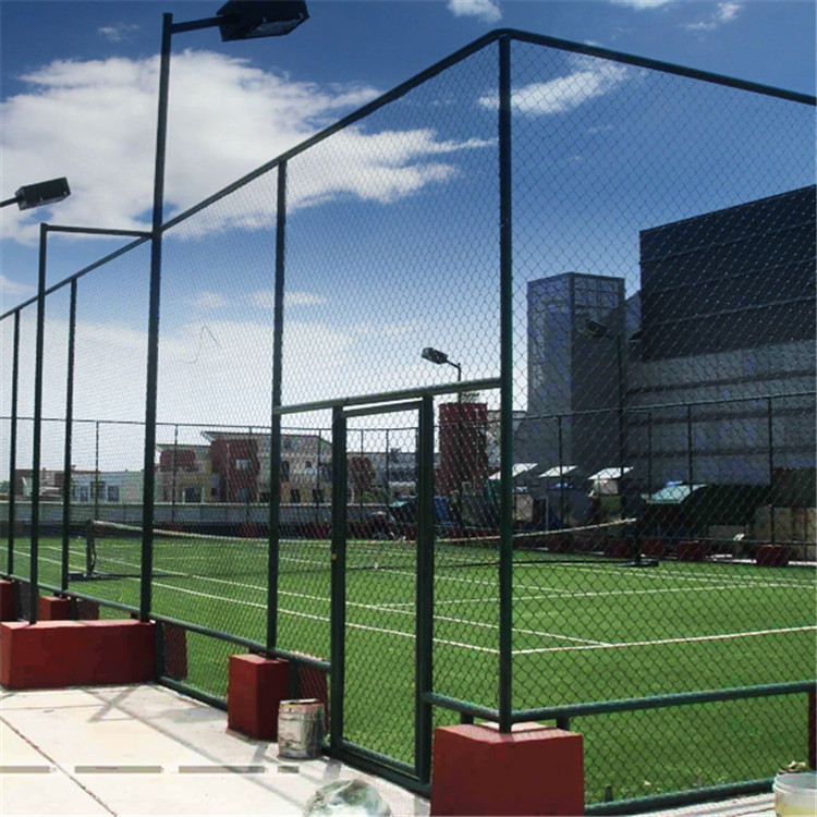 籃球場圍欄網(wǎng)圖片2 籃球場圍欄網(wǎng)圖片2