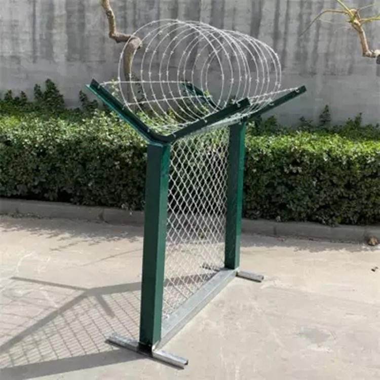 鋁包鋼機場護欄圖片2 鋁包鋼機場護欄圖片2