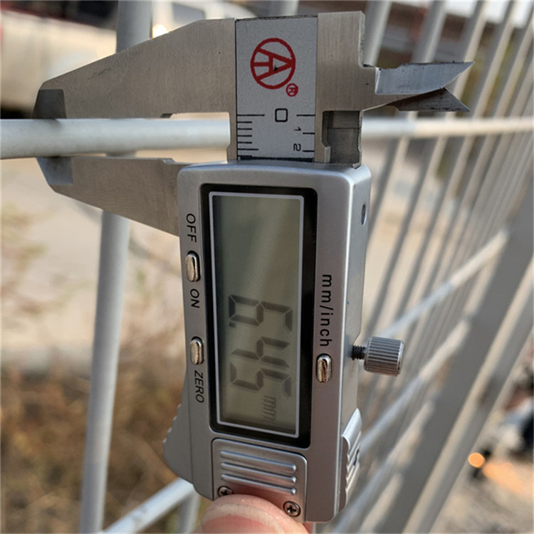 看守所隔離柵欄-巡道防護網圖片4 看守所隔離柵欄-巡道防護網圖片4