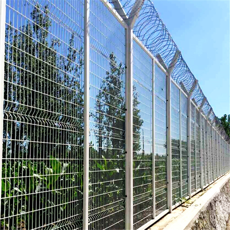 女子監(jiān)獄鋼網墻圖片3