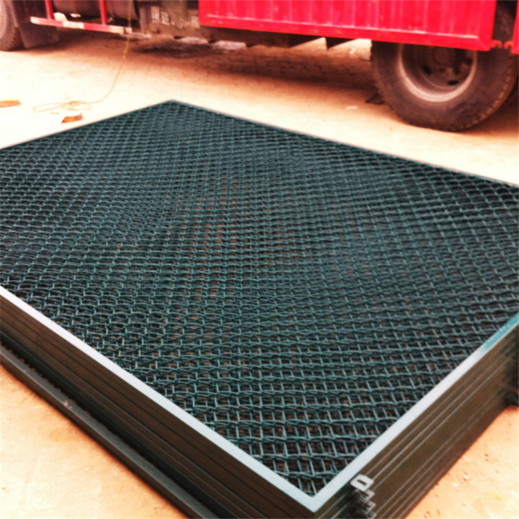 體育場(chǎng)勾花圍網(wǎng)圖片4 體育場(chǎng)勾花圍網(wǎng)圖片4