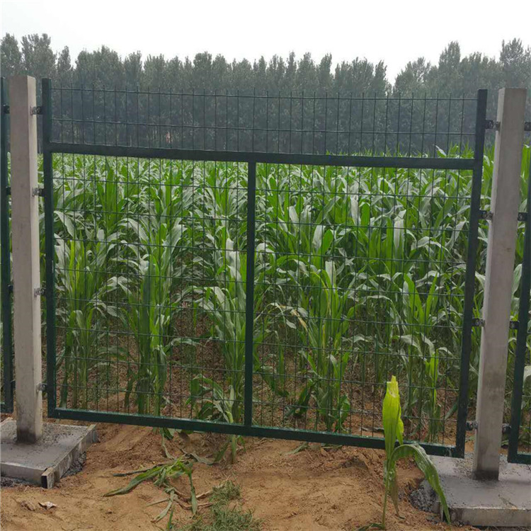 高鐵橋墩防護柵欄圖片2 高鐵橋墩防護柵欄圖片2