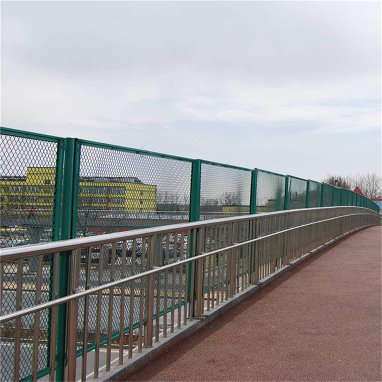 高速橋梁防拋網(wǎng)圖片1 高速橋梁防拋網(wǎng)圖片1