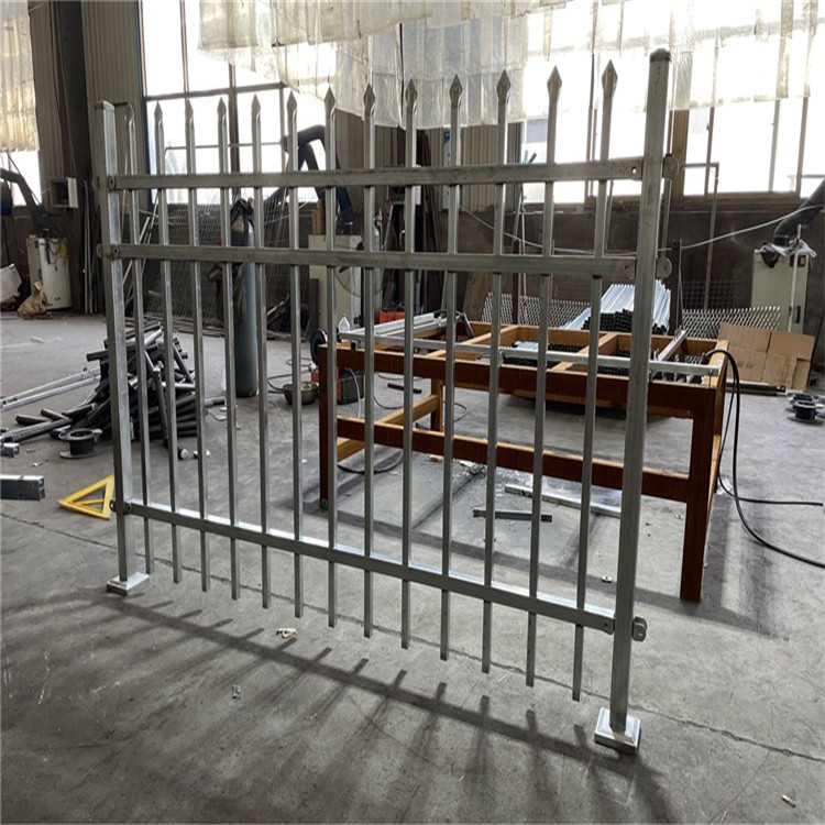 戶外新農村別墅庭院欄桿鋅鋼護欄圖片3 戶外新農村別墅庭院欄桿鋅鋼護欄圖片3