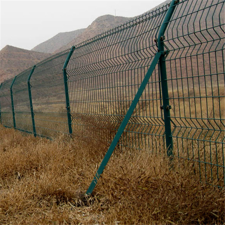 工業(yè)園區(qū)護欄網圖片2 工業(yè)園區(qū)護欄網圖片2