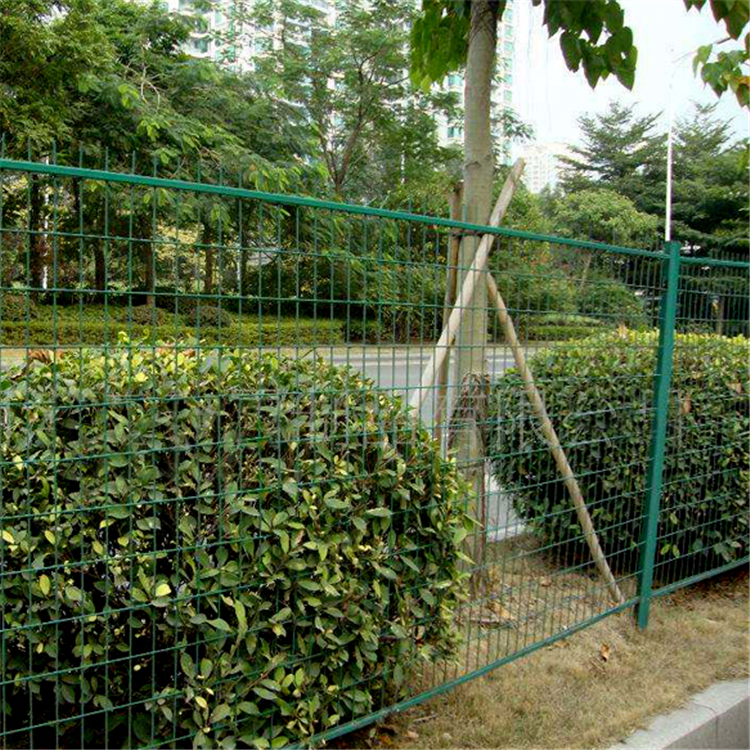 公路防護網圖片4 公路防護網圖片4