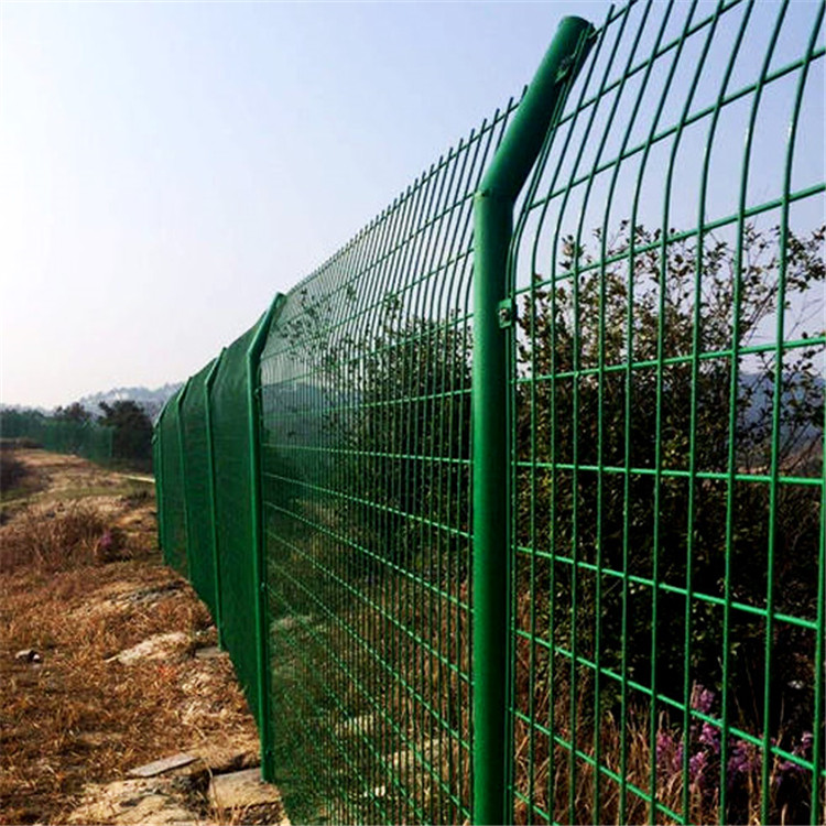 鐵絲高速護欄網圖片2 鐵絲高速護欄網圖片2