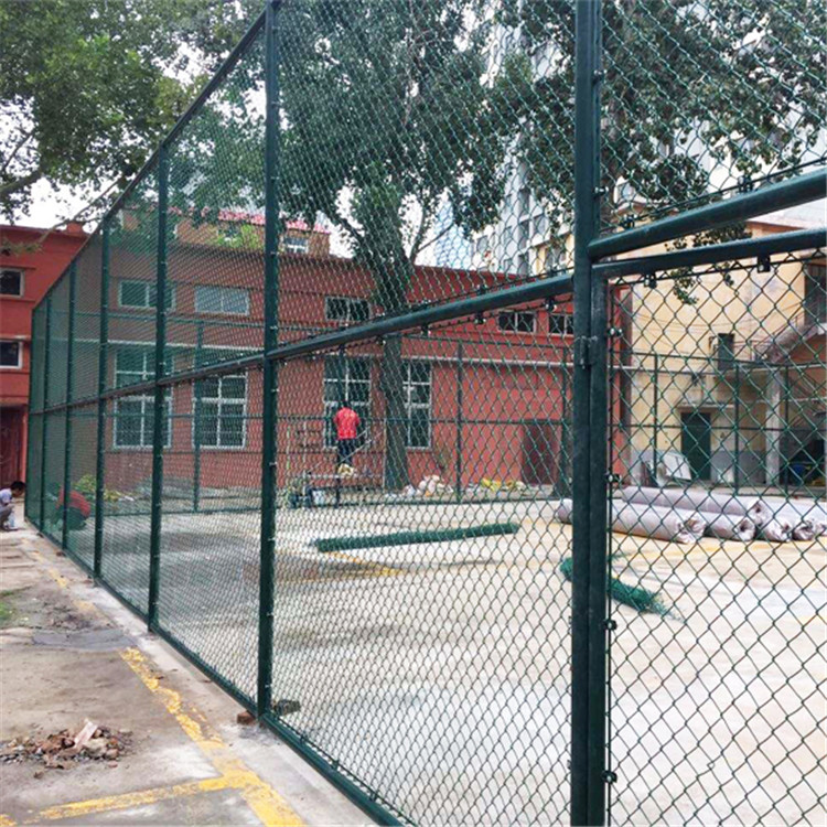 勾花護欄網(wǎng)圖片2 勾花護欄網(wǎng)圖片2