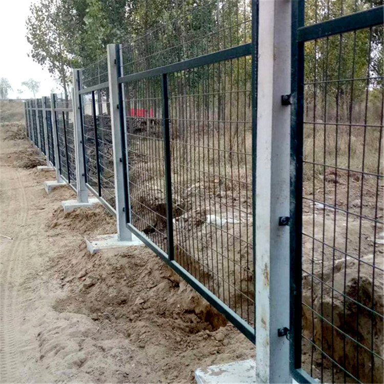 鐵路橋下護欄網(wǎng)圖片1 鐵路橋下護欄網(wǎng)圖片1