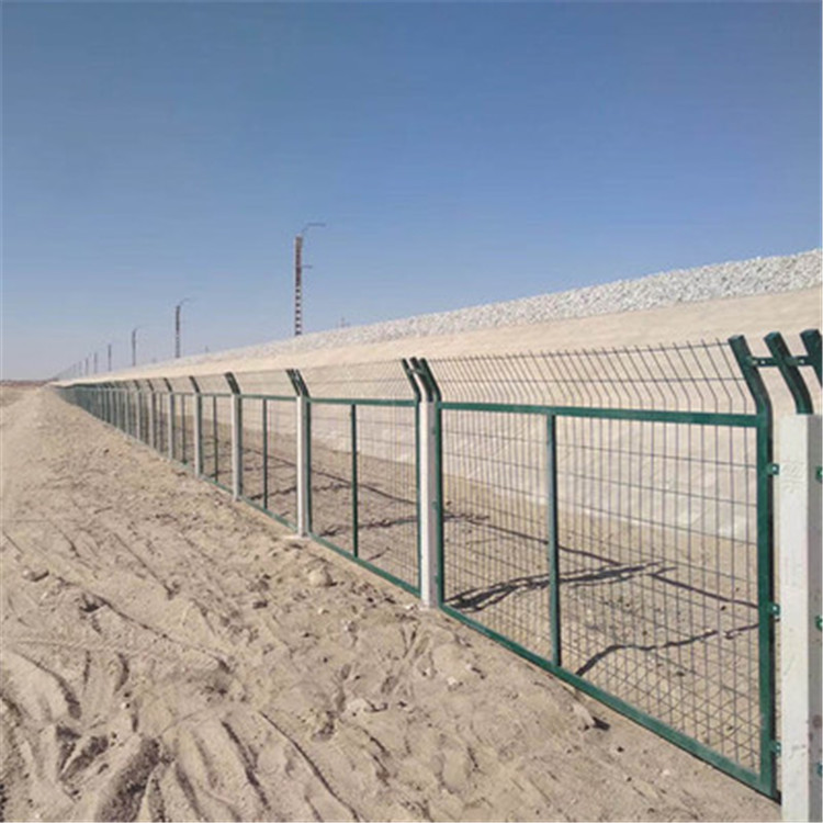 高鐵防護柵欄圖片3 高鐵防護柵欄圖片3