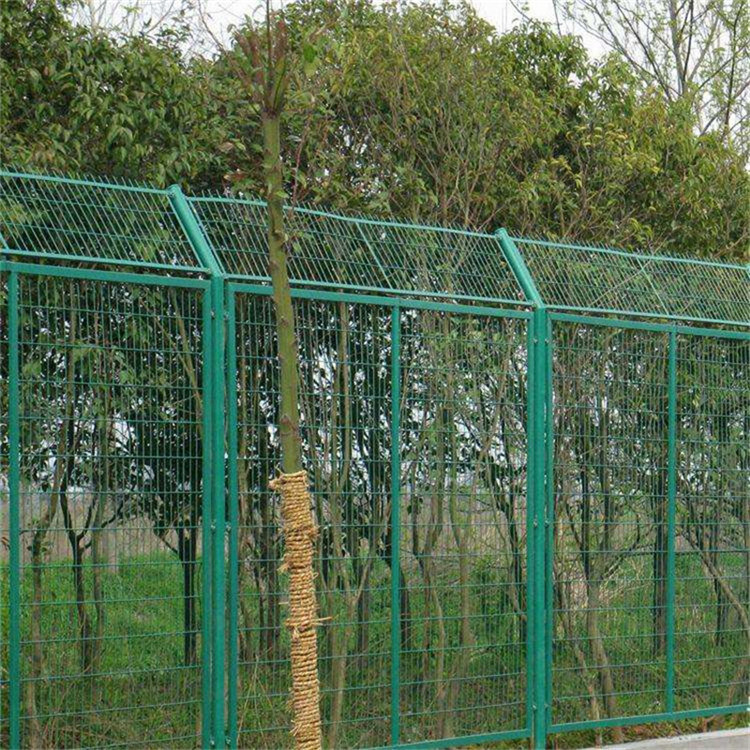 公路框架護(hù)欄網(wǎng)廠(chǎng)圖片4 公路框架護(hù)欄網(wǎng)廠(chǎng)圖片4