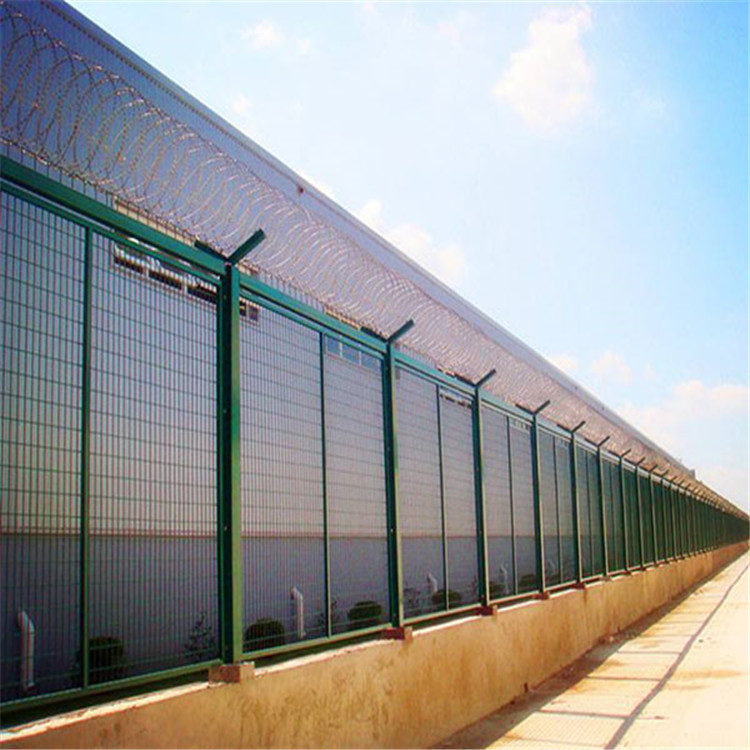 監(jiān)獄防攀爬圍欄網(wǎng)圖片1 監(jiān)獄防攀爬圍欄網(wǎng)圖片1