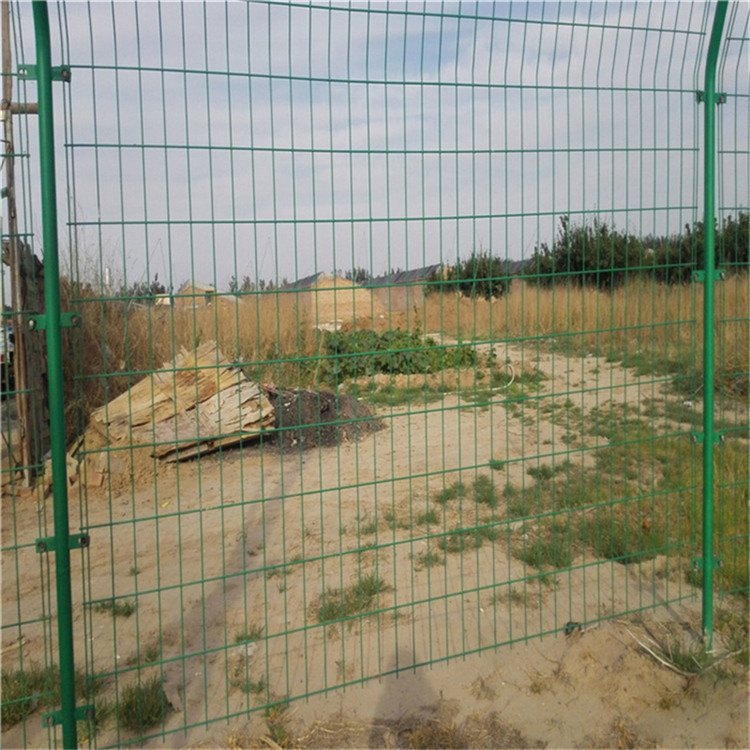 池塘安全隔離網(wǎng)圖片3 池塘安全隔離網(wǎng)圖片3