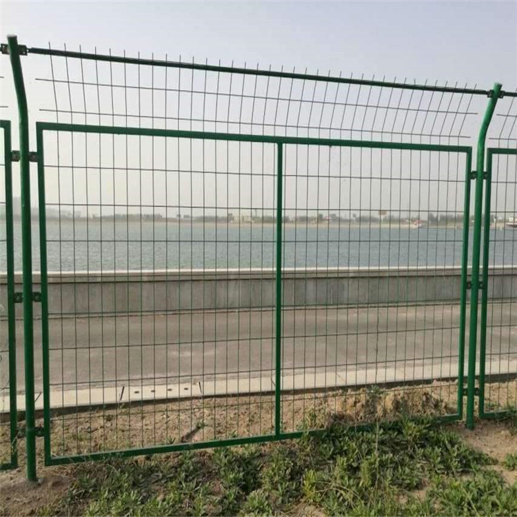 浸塑河道防護欄圖片3 浸塑河道防護欄圖片3