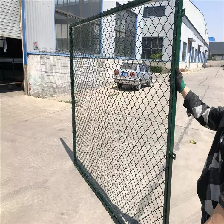 學校體育場隔離網圖片3 學校體育場隔離網圖片3